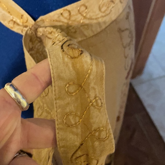 Gorgeous vintage long embroidered wraparound beige skirt made in India (mlb) - Picture 8 of 16